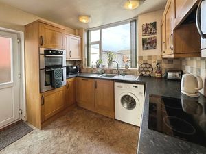 Photo 9- click for photo gallery